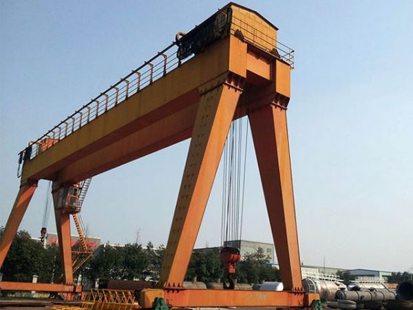 關于起重機你了解多少呢？起重機都有哪些形式呢